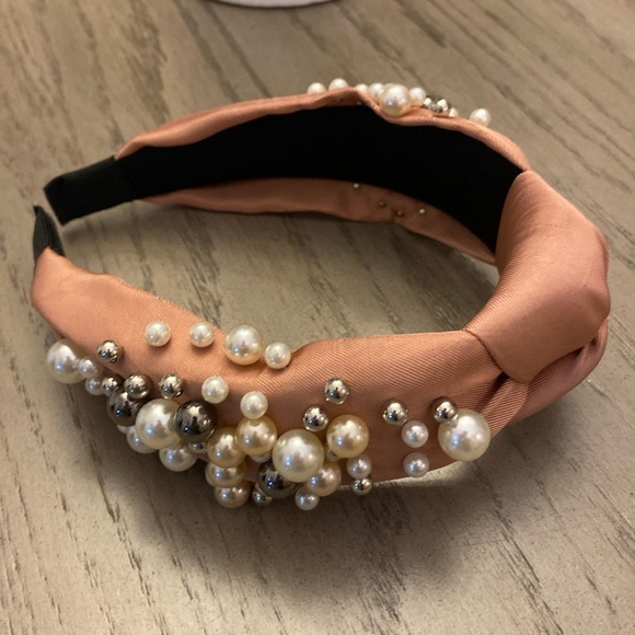 ⭐️ Knot Bow Wide Edge Faux Pearl Embellishment Headband in Mauve - Picture 1 of 9